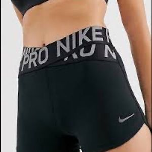 Nike Pro Crossover waistband compression shorts